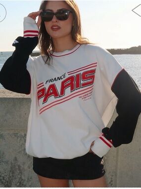 Paris Graphic Crew Sweatshirt - White with Black Sleeves and Red Trim 🔥 Size L